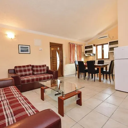 Amazing In With Kitchen Appartamento